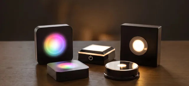 Urval av ljusbaser: multiljusbaser med färgskifte, svarta batteriljusbaser och lyxljusbas