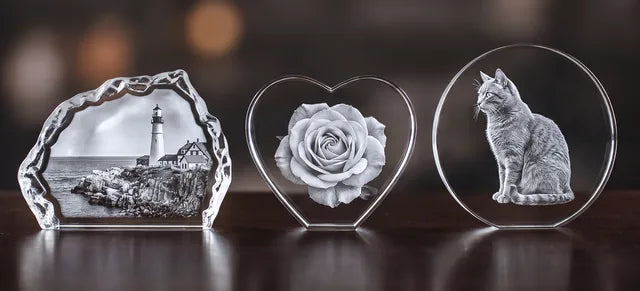 Glasprodukter med 3D-gravyr: isberg, glashjärta och rund glasblock