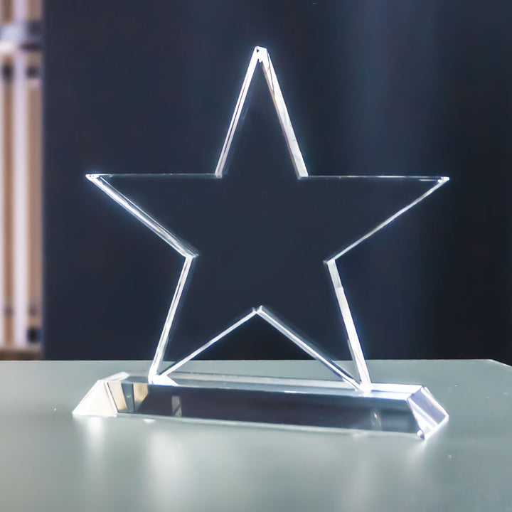 Stjärnformad award i klart kristallglas utan gravyr