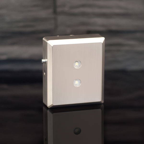 Batteriljusbas 6x6 cm sedd ovanifrån med två LED-dioder
