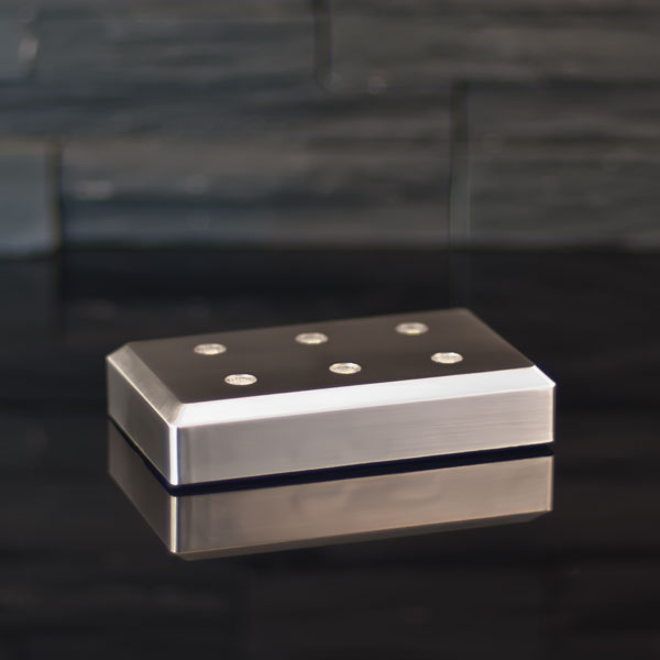 Batteriljusbas 6x10 cm i metall med sex LED-dioder