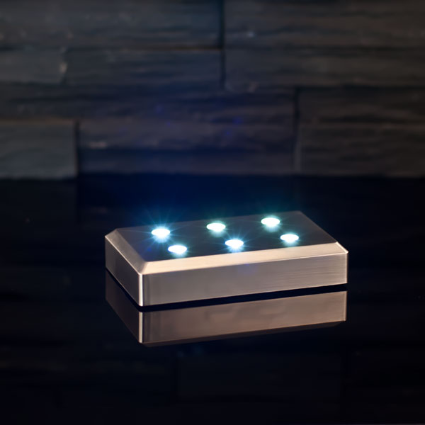 Batteriljusbas 6x10 cm med tänt vitt LED-ljus